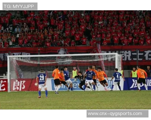 2014年足球盛宴回顾：激情赛场与难忘瞬间的完美交融